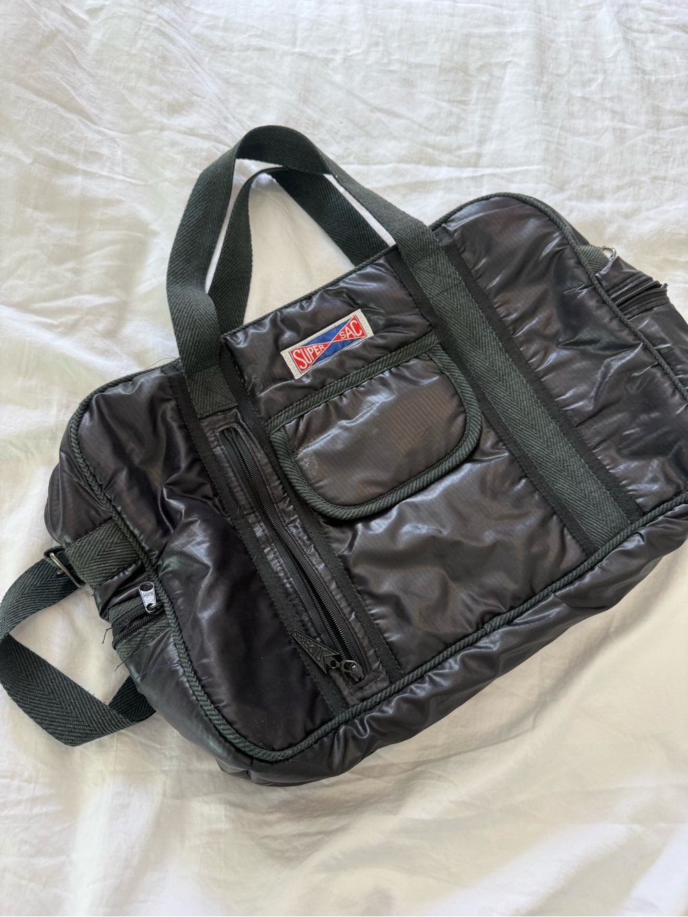 Vintage Black Men's Nylon Carry Gym Bag GUC 0821